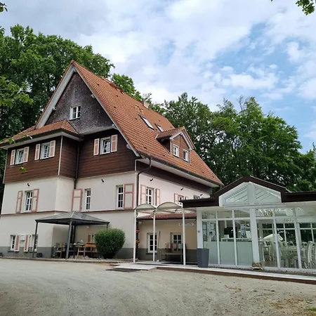 Strandhotel Lindequist מלון